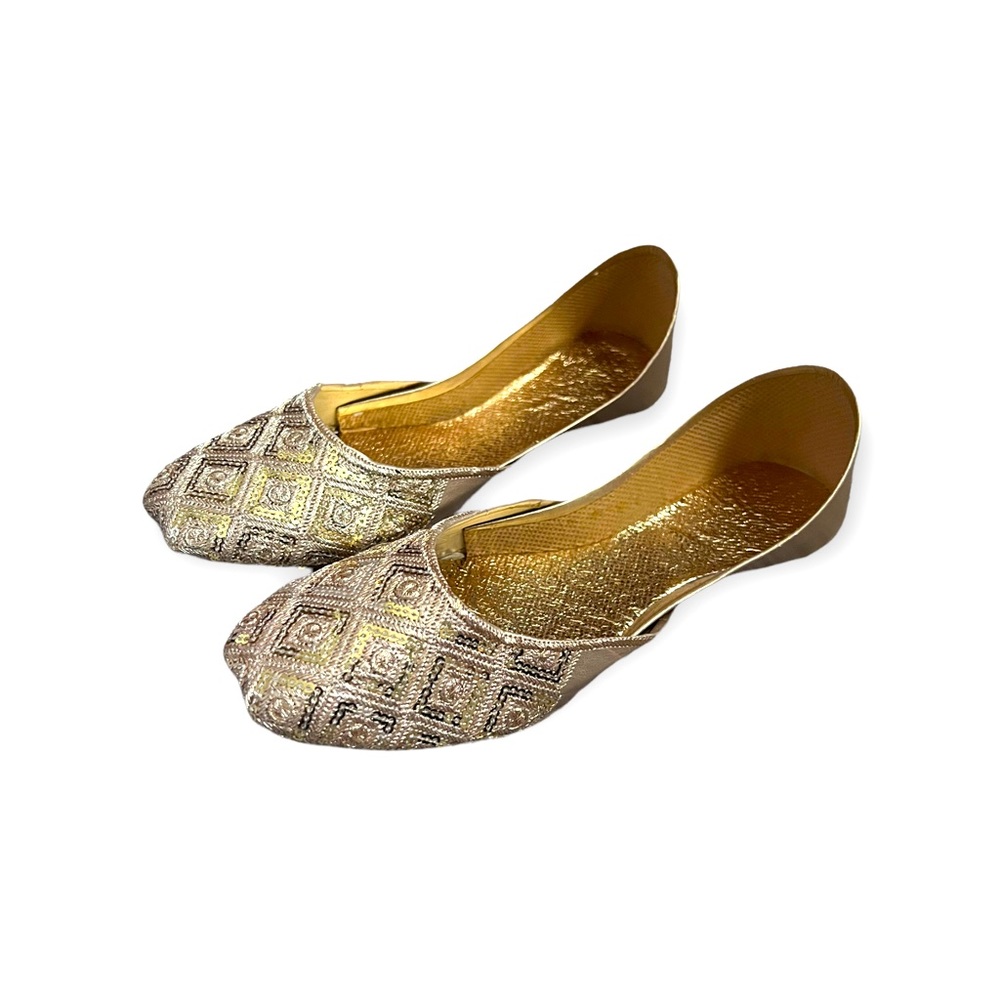 Youth Girls Punjabi Jutti Flats